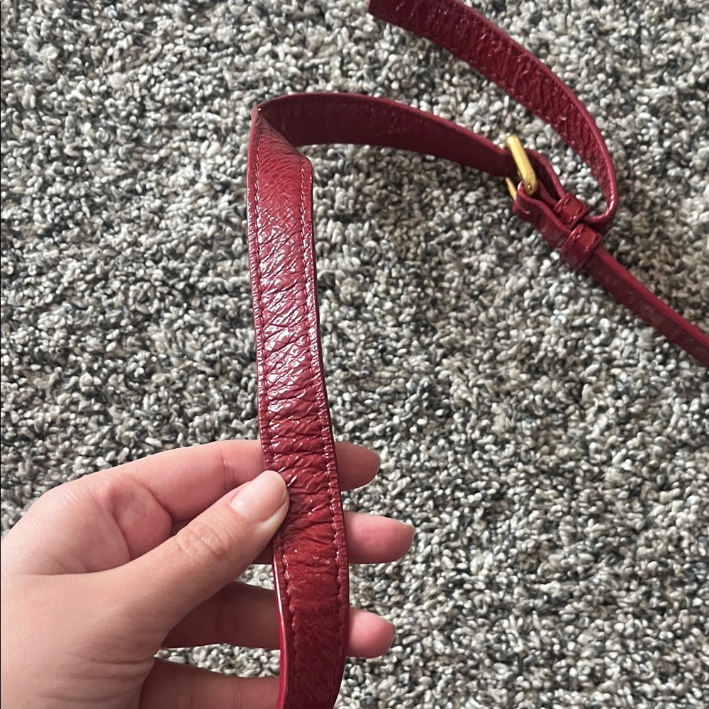 Marc Jacobs Deep Red Shoulder Bag with Gold Accents - Picture 4 of 5